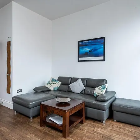 Chelsea Green Apartments-3