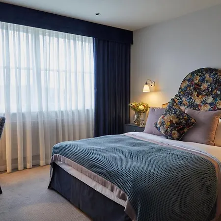 Hertford House-2