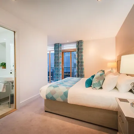 Highland Apartments By Mansley-2