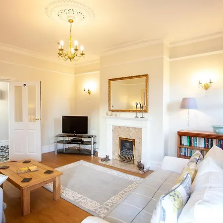 The Castleton-3