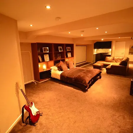 Aparthotel Glovers Court-3