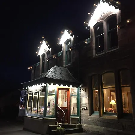 Cairngorm Guest House-3