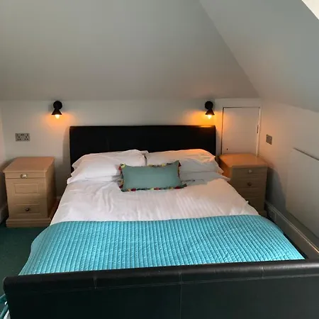 Clan Walker Guest House-2