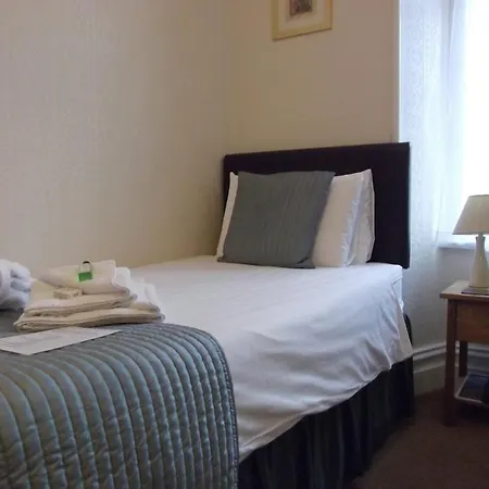 Holmlea Guest House Exclusively For Adults-2