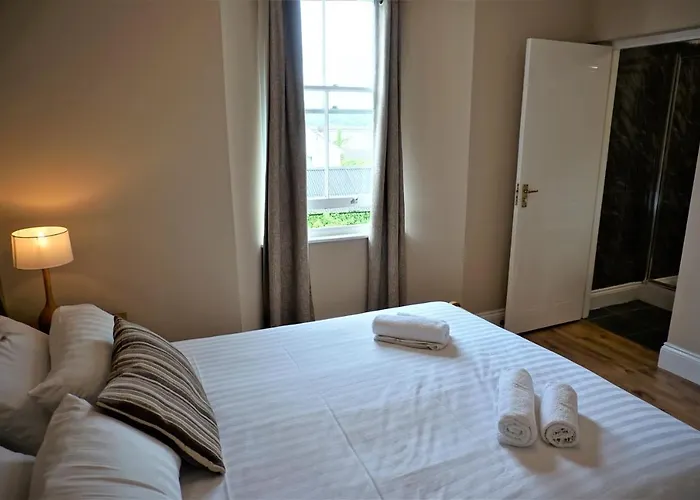 Rooms At The Angel Cardigan