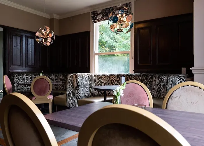 The Merlin By Innkeeper'S Collection Alderley Edge