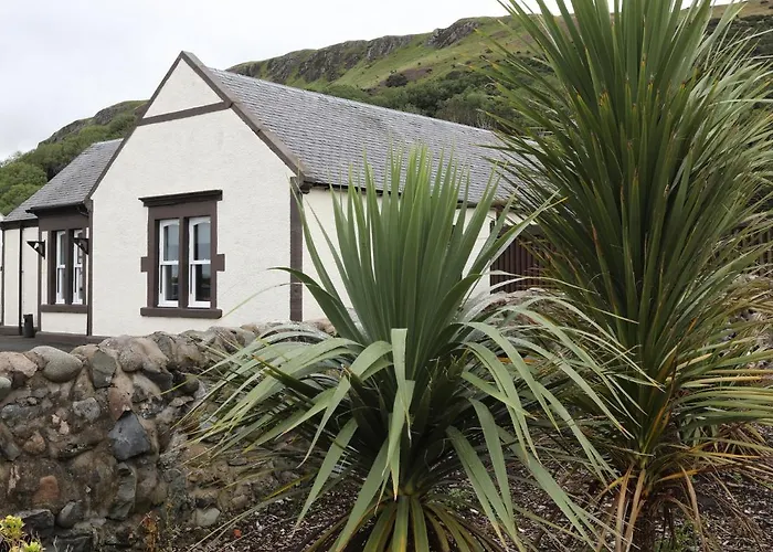Girvan Hotels