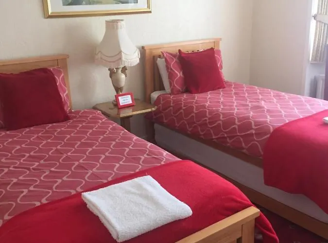 Poole Resorts and Hotels with Waterparks