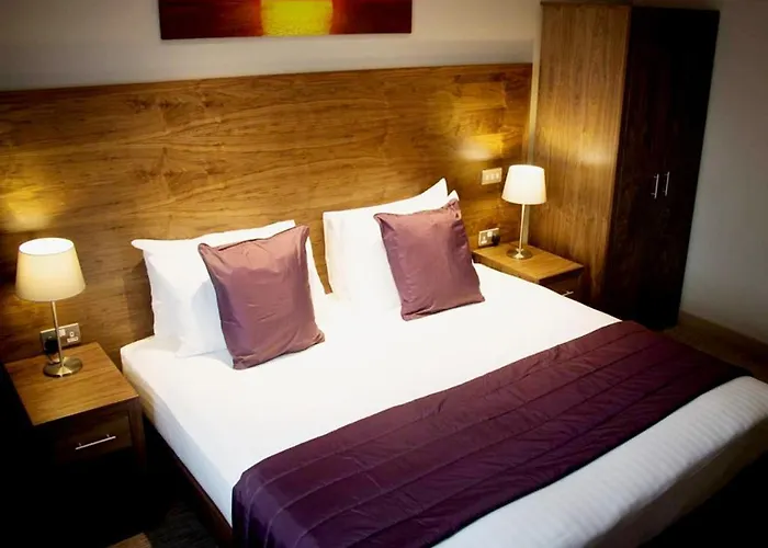 Hotel The White Hart Swindon