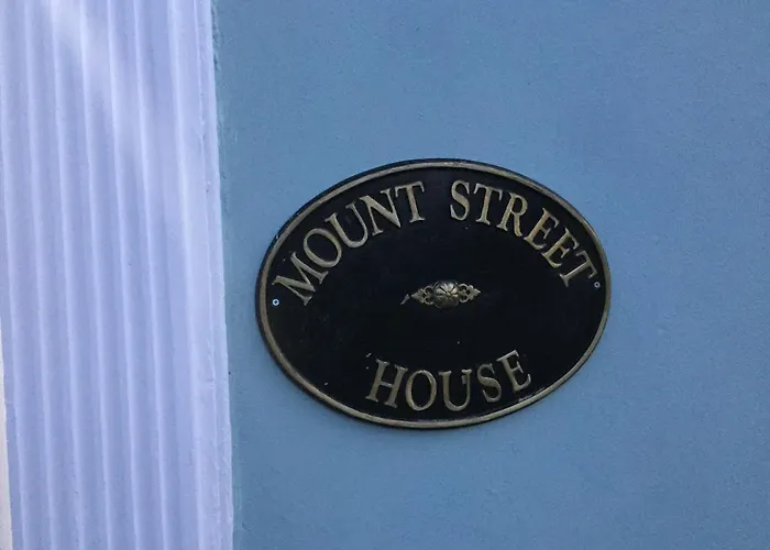 Mount Street House Bed & Breakfast Brecon