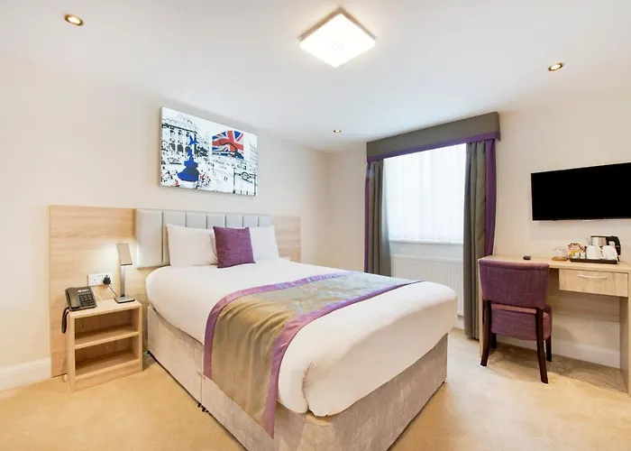 Oyo Townhouse 30 Sussex Hotel, London Paddington