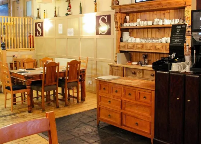Station Hotel And Restaurant Melrose