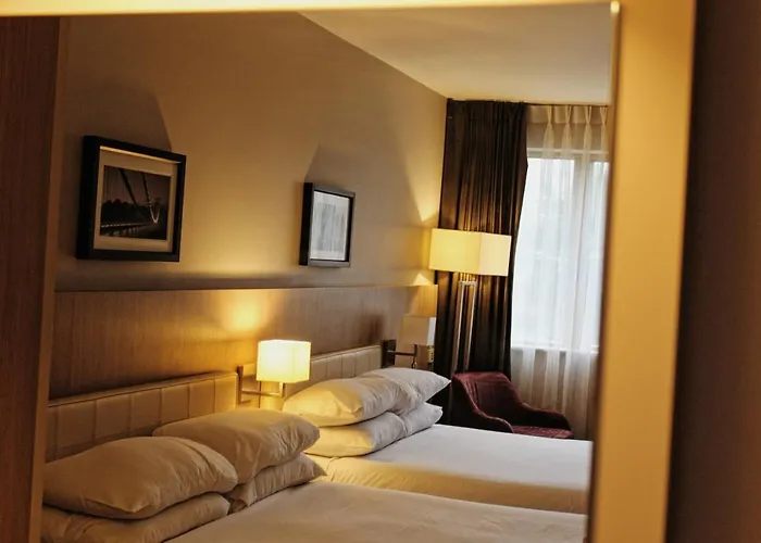 Hotels in Uxbridge