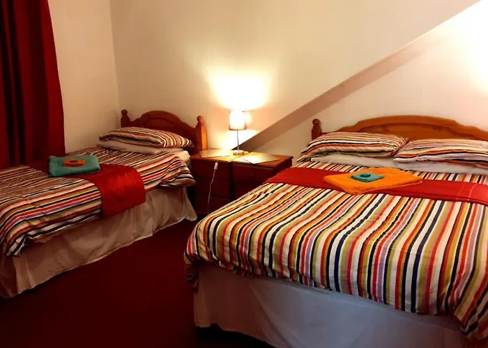 Broomlea Guest House Dyce