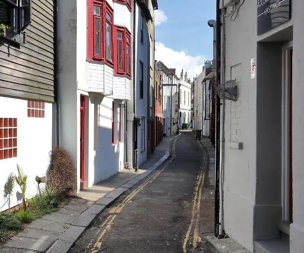 Master Accommodation Suite 9 Single Room With Roof Top Views Hastings