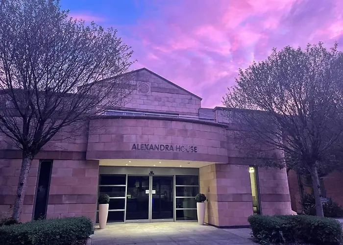 Hotel Alexandra House Swindon