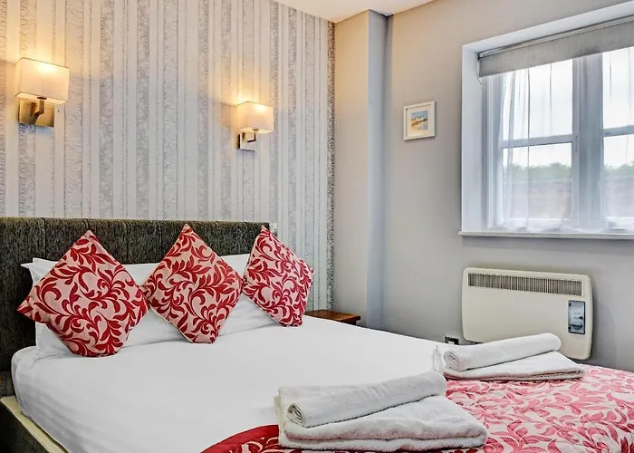 Oyo Dovecote Hotel Birmingham