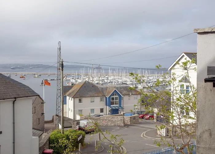 Pilgrim Suite - Sea View - Free Wi-Fi Brixham