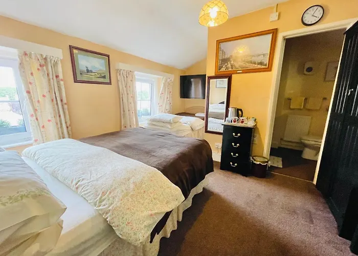 Apsley Villa Guest House. Cirencester