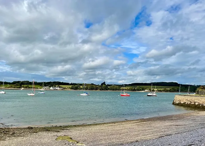 Y Felinheli Hotels