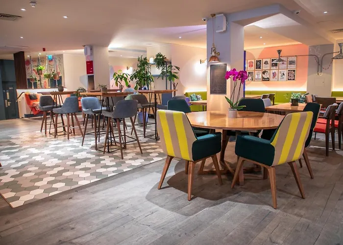 Hotéis perto de Museu Britânico