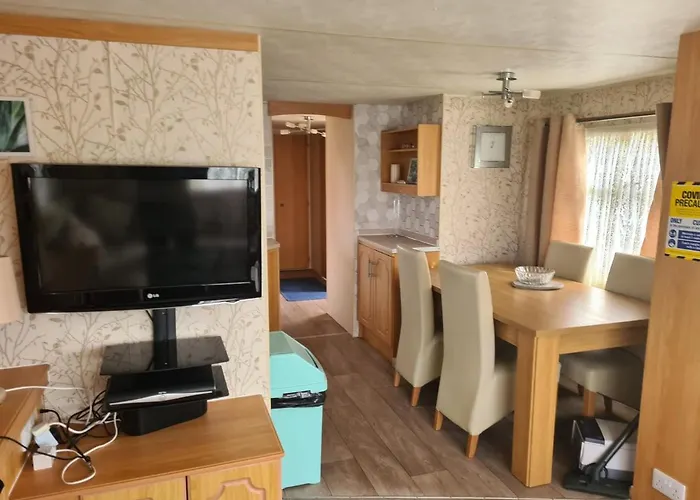 6 Berth On Seaview 3 Bedrooms Fanfare Free Wifi Ingoldmells