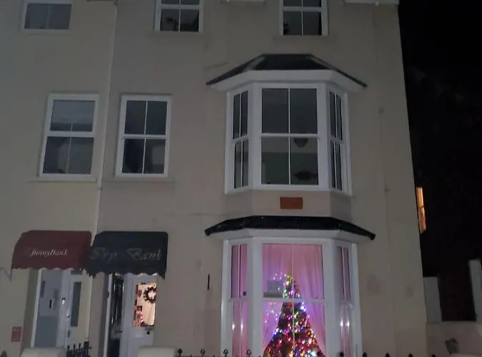 Ivy Bank Guest House, Tenby