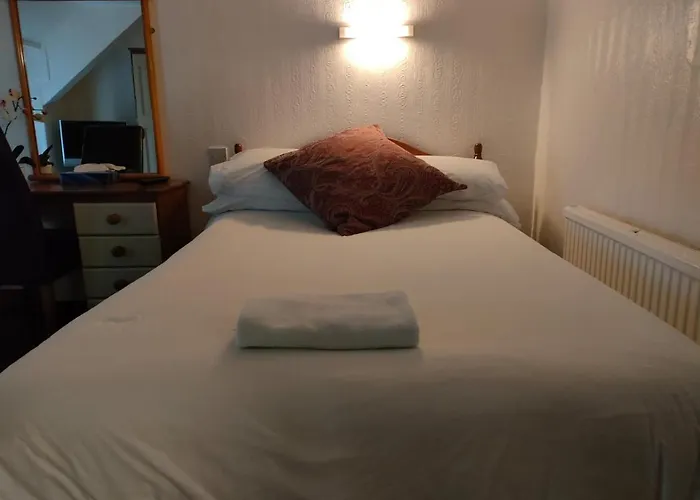 Sunnymead Guest House Aberystwyth
