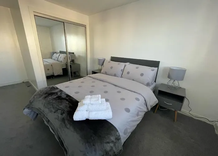 Private Niche View Villa Irvine 