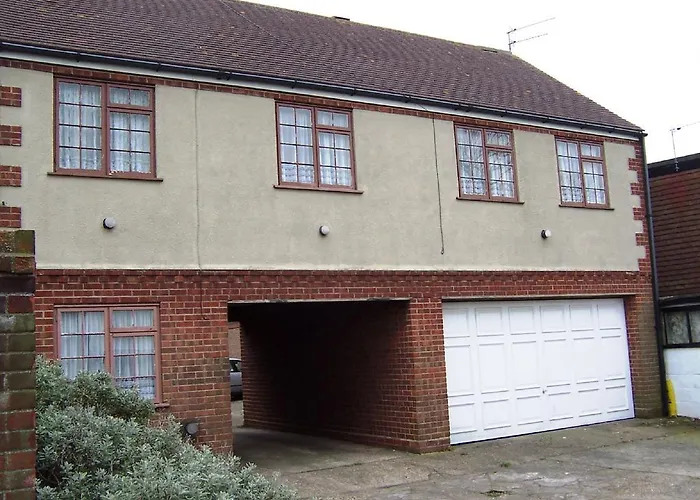 Swiss Cottage Bed And Breakfast Great Yarmouth