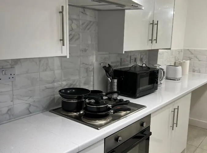4 Bedroom Large & Modern Private House Central Location Newcastle upon Tyne