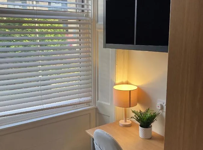 'Bloomfield' At Stayboom Lancaster