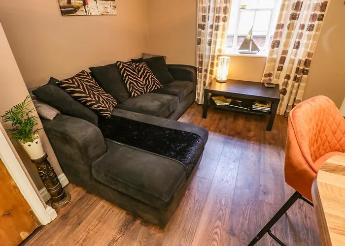 Private Black Gem Cottage Whitby