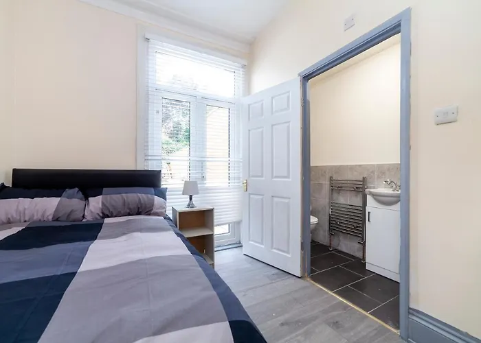 Highlands Gardens Suites Ilford