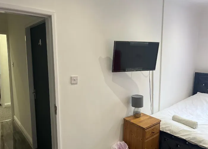 Zams Rooms Stoke-on-Trent