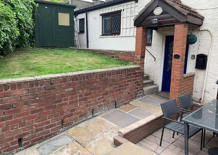 Award Winning Pet Friendly Paddock Cottage Whitby
