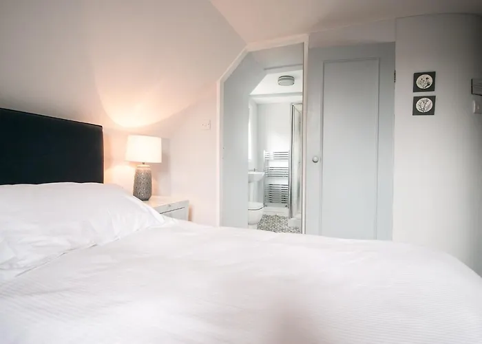 Raddicombe Lodge, Room Only Accommodation Brixham