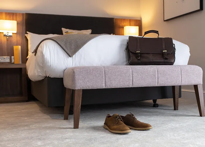 Voco Oxford Thames By Ihg Hotel Kennington 