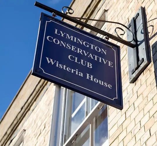 Wisteria House Bed & Breakfast Lymington