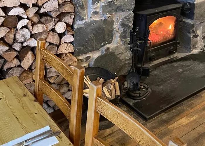 Glenarroch & Witchwood Hotel Kyleakin