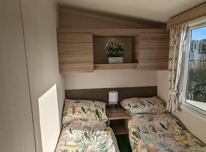 Hotel Sleeps 6 Modern And Bright Caravan Littlesea Haven Weymouth