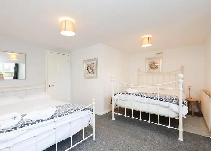 Sleeps 5 Free Parking Fast Wifi Near Hillsborough Easy Access To Sheffield City Centre And Peak District