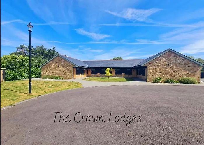 The Crown Lodges Worth 