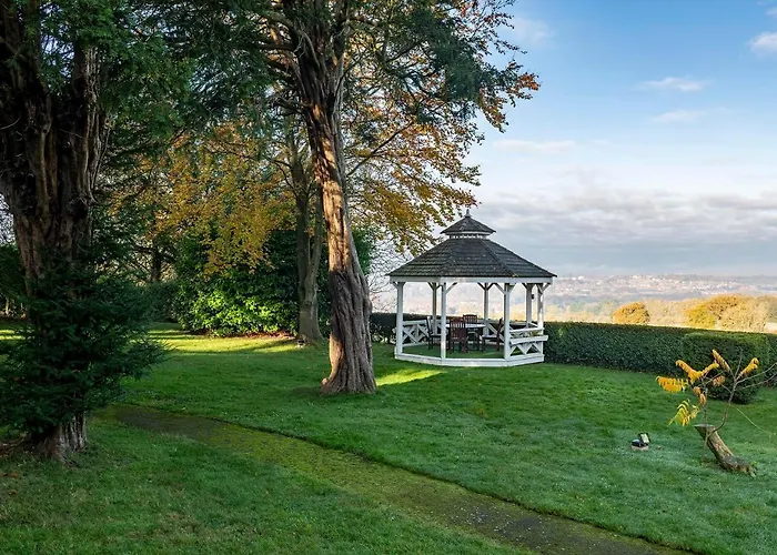 Hogs Back Hotel & Spa Nr Farnham