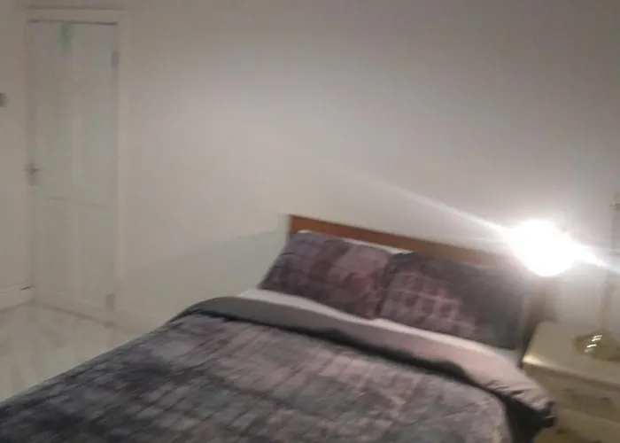 Spacious Room Near Manchester City Centre