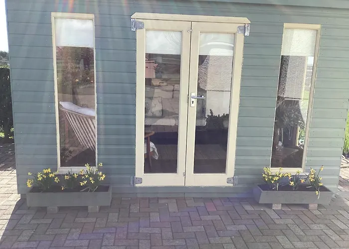 Private Auchenlea Lodges Glasgow
