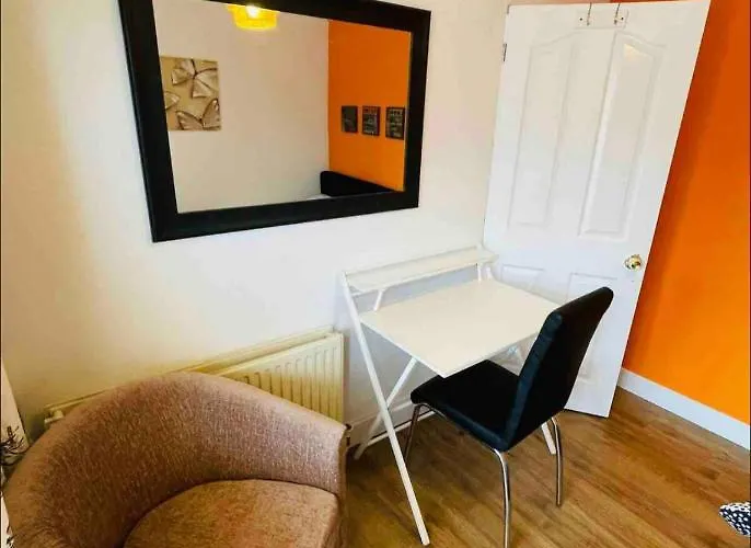 Hotel Mia Property 2 Bristol