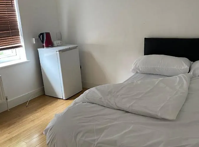 Private Room In A Shared Accommodation Reading
