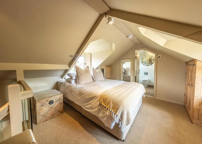 Wiveton Bell Hotel Blakeney 