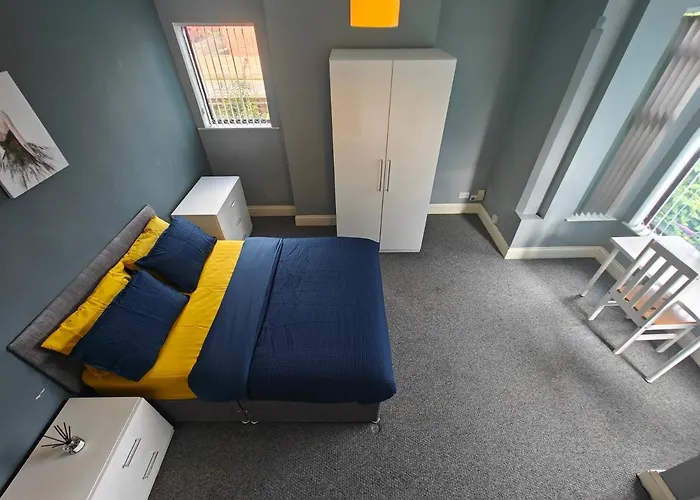 Spacious Large Room 001 Nottingham